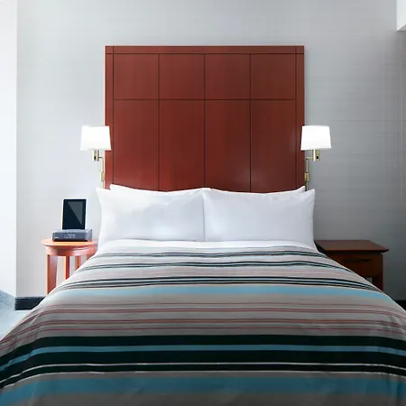 Central Loop Hotel